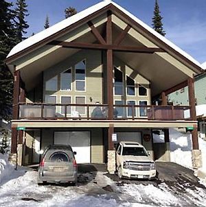 Large Dog Friendly Chalet With Private Hot Tub photos Exterior