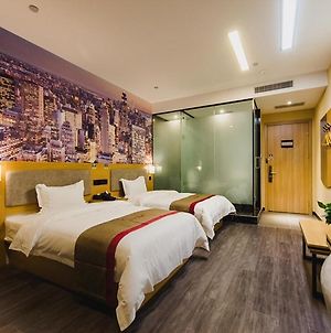 Thank Inn Plus Hotel Henan Zhengzhou Zhengdong New Area Commercial Center Kangping Road photos Exterior