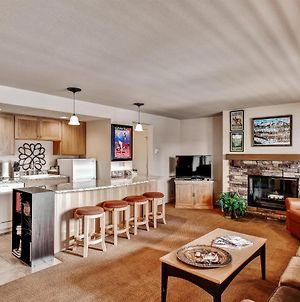 Bend Condo With Deck, Resort-Style Amenities And Views! photos Exterior