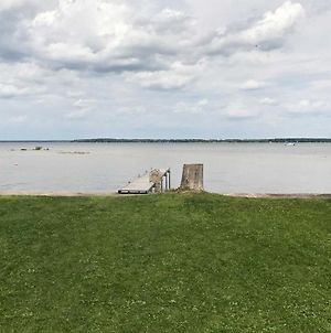 Peaceful Lakefront Houghton Lake Property With Deck! photos Exterior