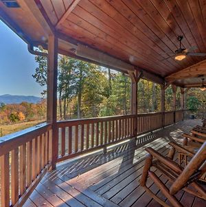 Year-Round Mountain View Hideaway With Deck And Hot Tub photos Exterior