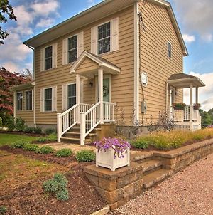Pawcatuck Riverfront Home With Yard - Mins To Beach! photos Exterior