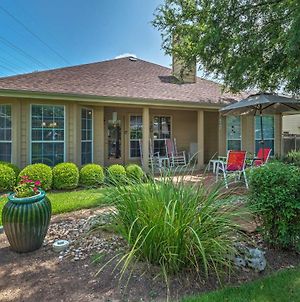 Cozy Home With Patio And Yard, 3 Mi To Lake Travis! photos Exterior