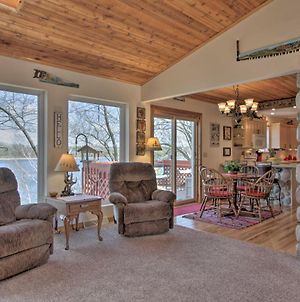 Airy Cottage With Dock And Views On Buffalo Lake! photos Exterior