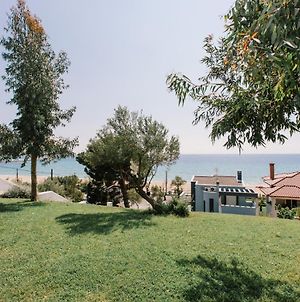 Borealis Sea Front Villa photos Exterior