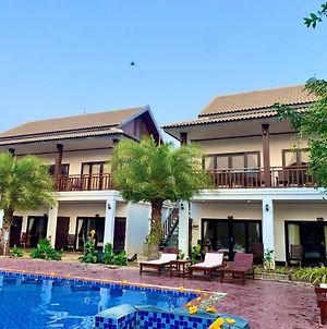 Vang Vieng Savanh Sunset View Resort photos Exterior