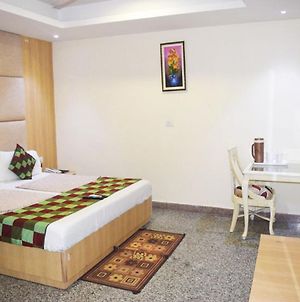 Airport Hotel Paramont Luxury Dream Delhi photos Exterior