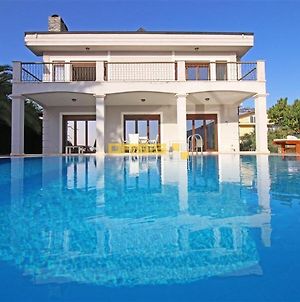 Fethiye Ciftlik 4 Bedroom Private Pool Villa photos Exterior