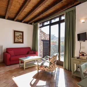 Modern Holiday Home In Gargnano With Private Garden photos Exterior