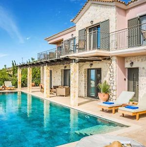 Ratzakli Villa Sleeps 8 Pool Air Con Wifi photos Exterior