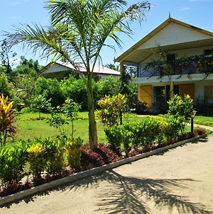 4 Bedrooms Villa At Foulpointe Madagascar 200 M Away From The Beach With Sea View Enclosed Garden And Wifi photos Exterior