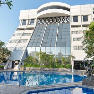 Lux Tychi Hotel Malang photos Exterior