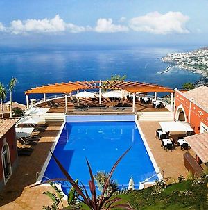 Apartment With One Bedroom In Funchal, With Wonderful Sea View, Shared Pool, Furnished Garden - 4 Km photos Exterior