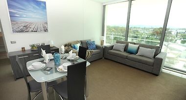 Hotel Resort Style Living Modern Apartment Gold Coast 4