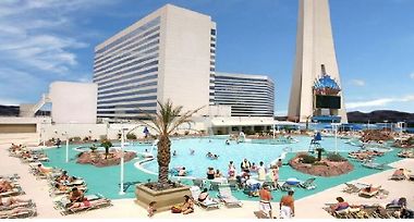 Essential Hotel By Stratosphere Las Vegas Nv 3 Usa Von