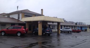 Hotel Parkway Inn Vestal Ny 3 United States From Us 63 Booked