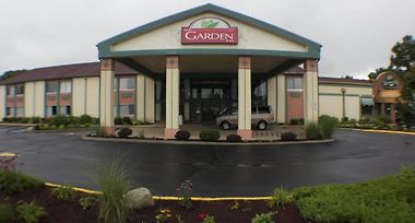 Hotel The Garden Inn Elkhart In 3 United States From Us 97